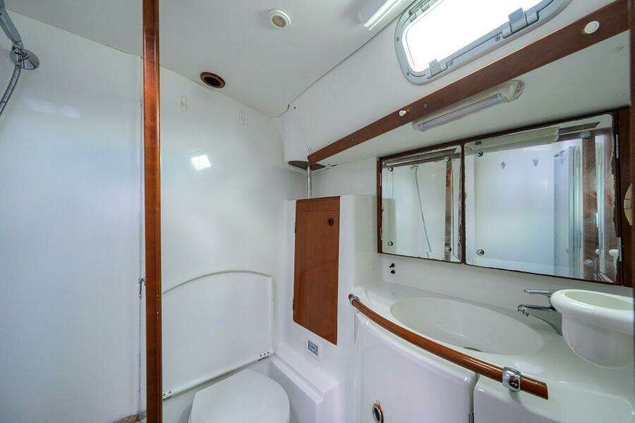 2003 Beneteau 