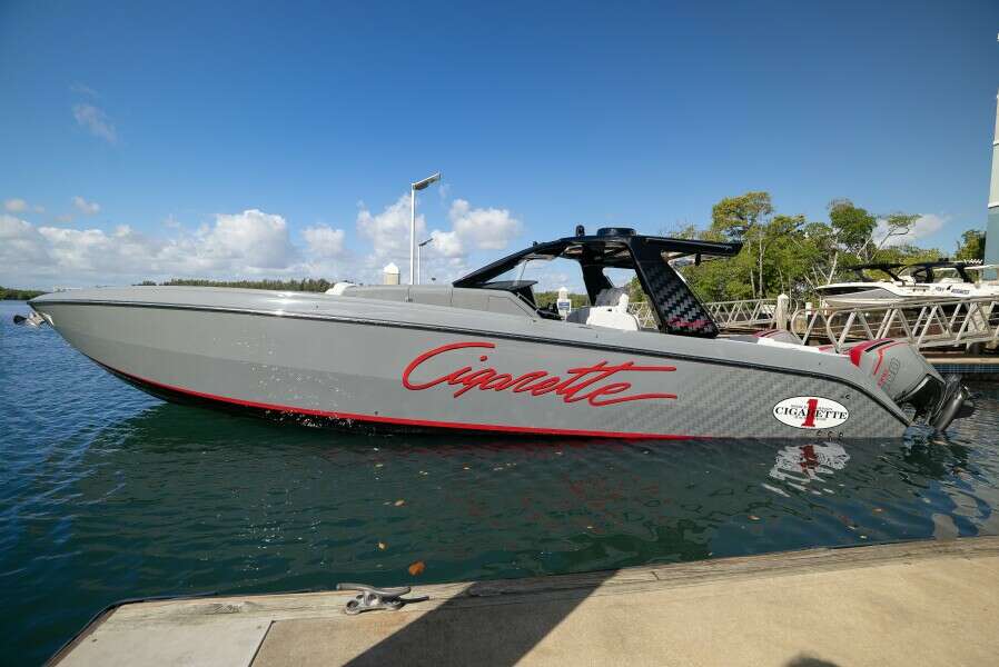 2026 Cigarette 42’ Auroris