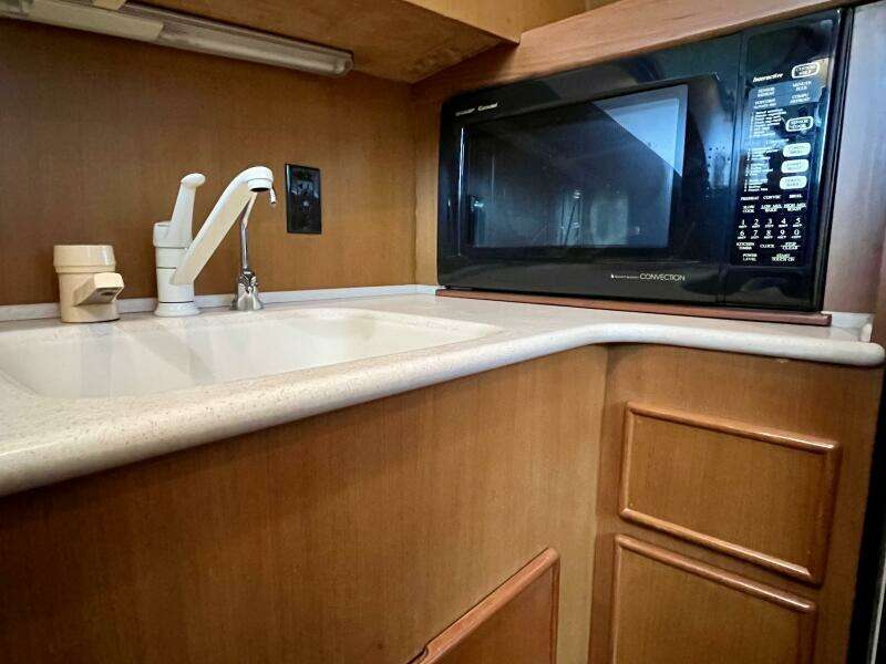 1999 Post 42 Convertible