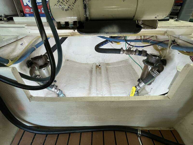 1999 Post 42 Convertible