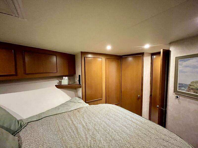 1999 Post 42 Convertible