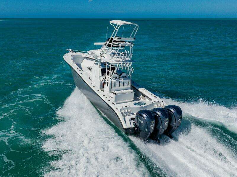 2025 Yellowfin 36 Offshore