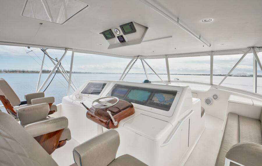 Viking 68 - Mobster - Flybridge, Electronics