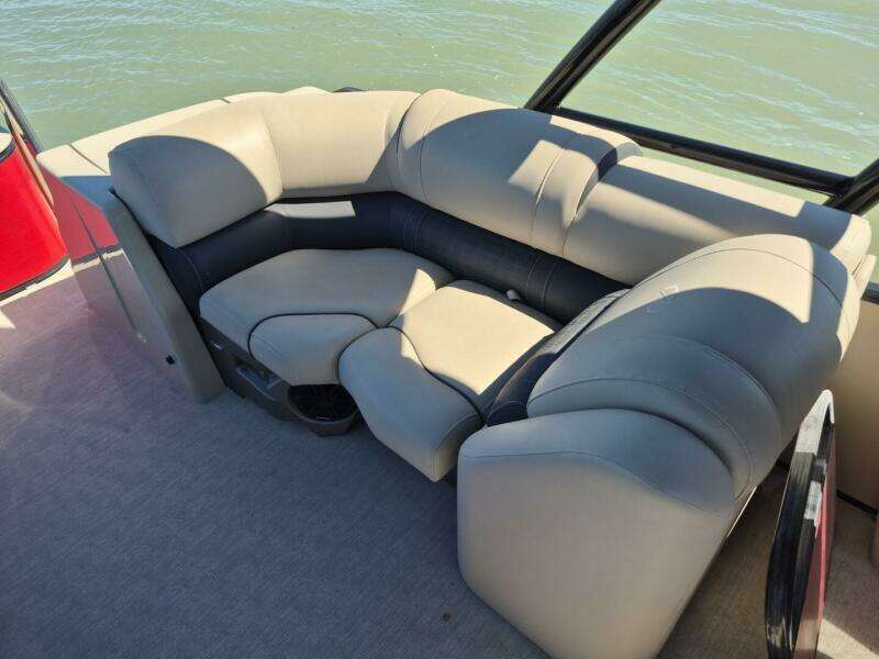 2017 Avalon 2785 Catalina QL
