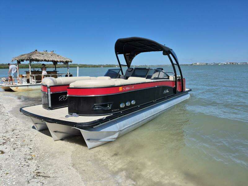 2017 Avalon 2785 Catalina QL