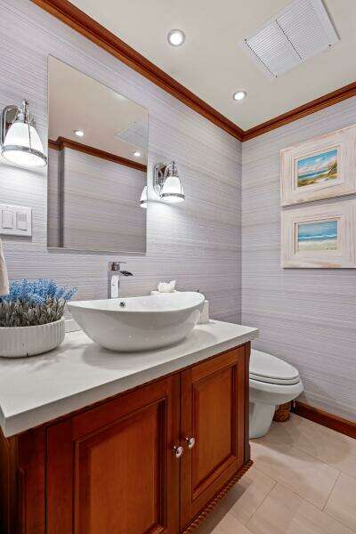 1998 Burger Raised Pilothouse