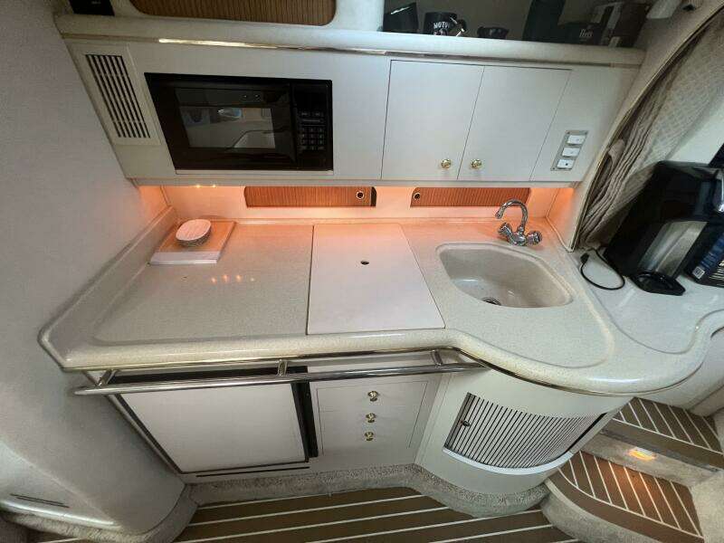 1999 Sea Ray 310 Sundancer