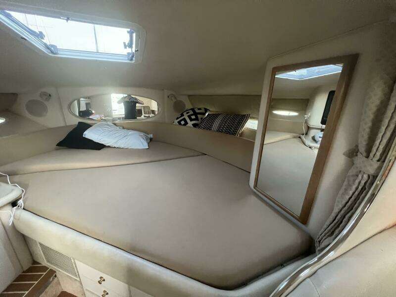 1999 Sea Ray 310 Sundancer