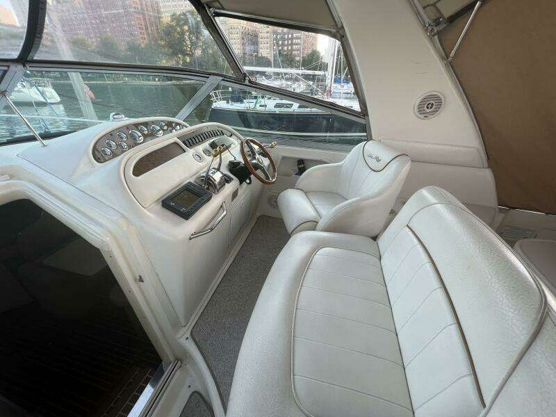 1999 Sea Ray 310 Sundancer