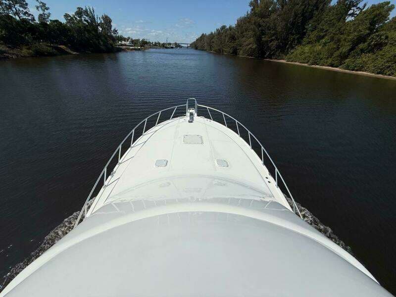 2004 Cabo 48 Flybridge