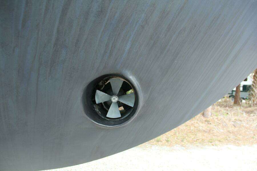 2004 Cabo 48 Flybridge