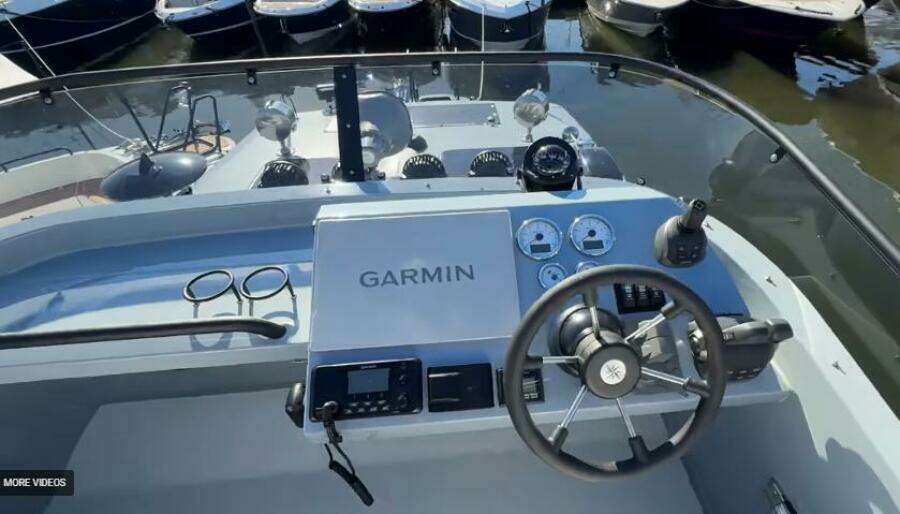 2025 Targa 37 Flybridge