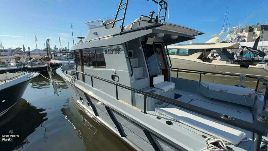 2025 Targa 37 Flybridge