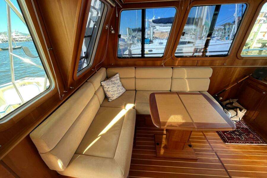 2006 Sabreline 36 Flybridge