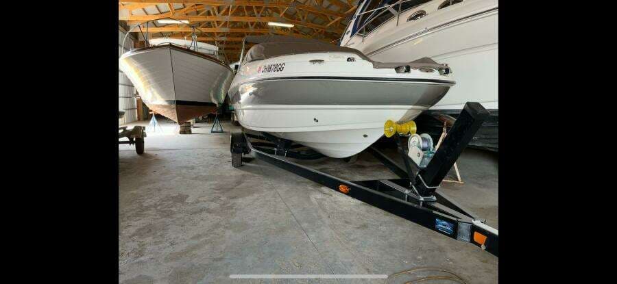 2019 Stingray 208 LS