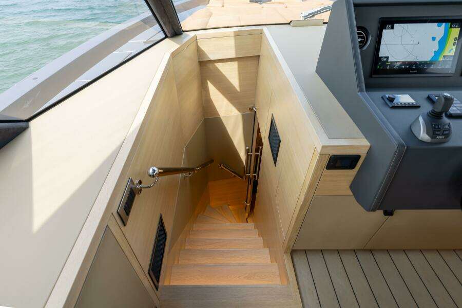 2025 Steeler Bronson 67 Beachclub