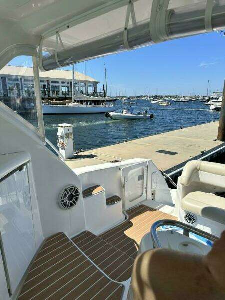 2006 Tiara Yachts 