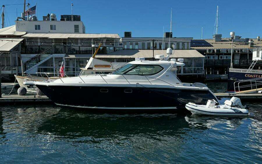2006 Tiara Yachts 