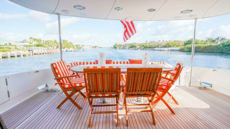 2004 Lazzara Yachts 80 SL