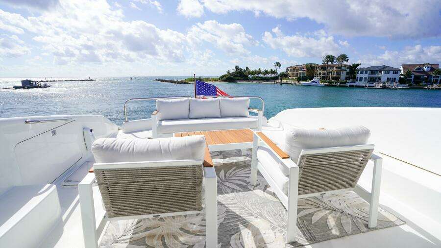 2004 Lazzara Yachts 80 SL