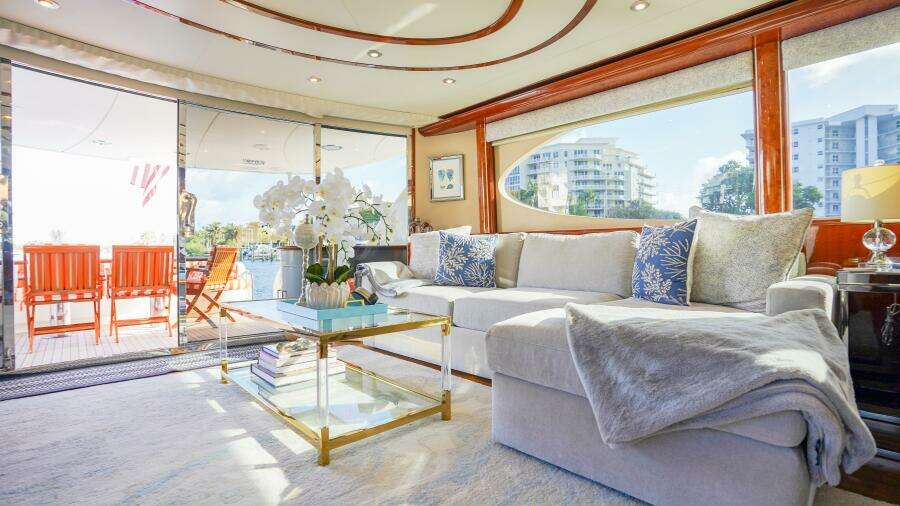 2004 Lazzara Yachts 80 SL