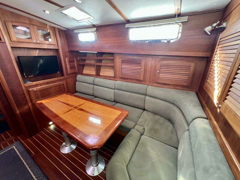 2006 Sabre 38 Hard Top Express