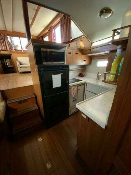 1987 President 41 Double Cabin Motor Yacht