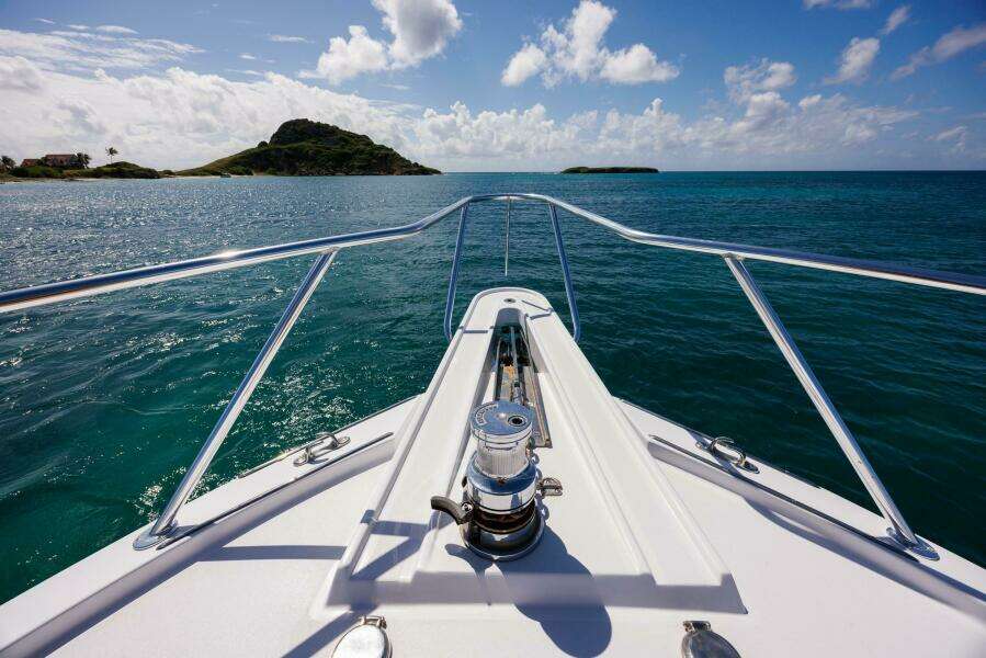 2005 Hatteras 50 Convertible