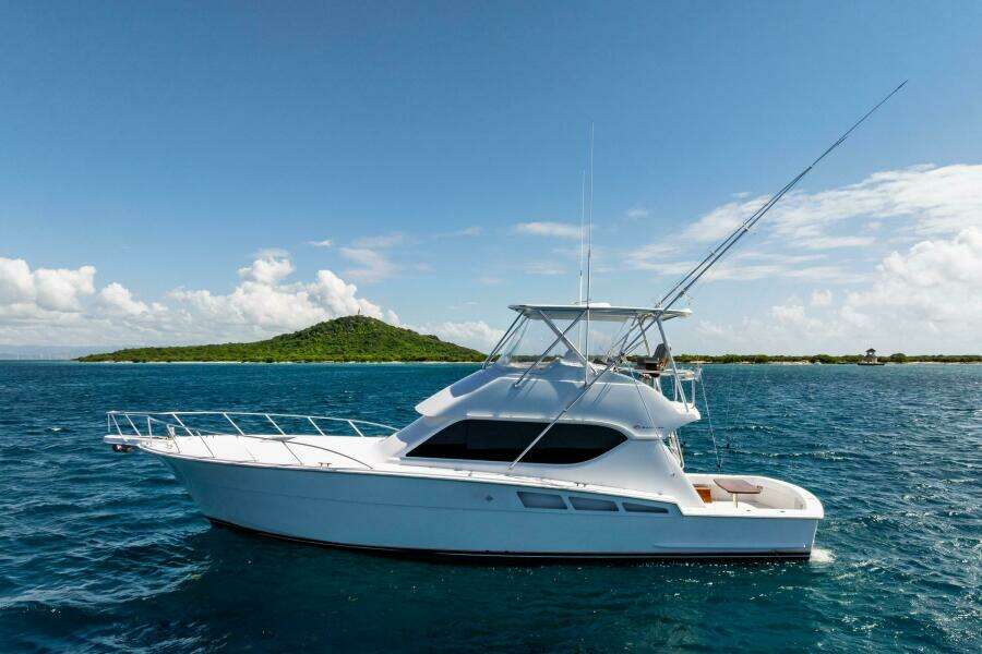 2005 Hatteras 50 Convertible