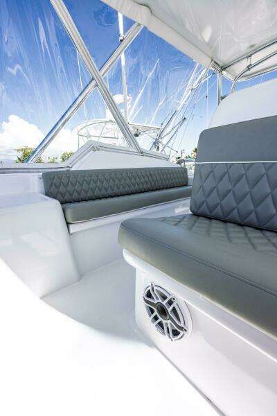 2005 Hatteras 50 Convertible