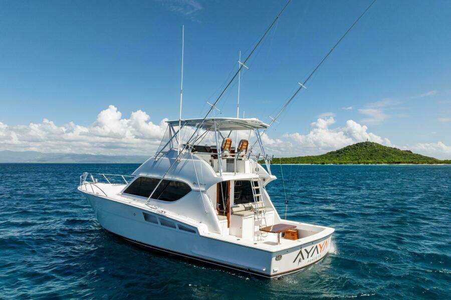 2005 Hatteras 50 Convertible