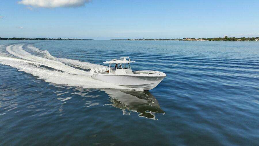 2023 Yellowfin 39 Offshore