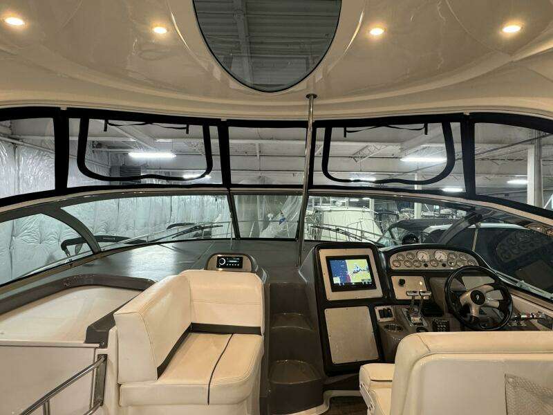 2005 Cruisers Yachts 420 Express