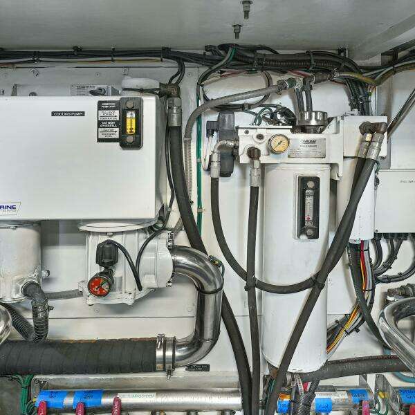 2003 Hargrave Sky Lounge