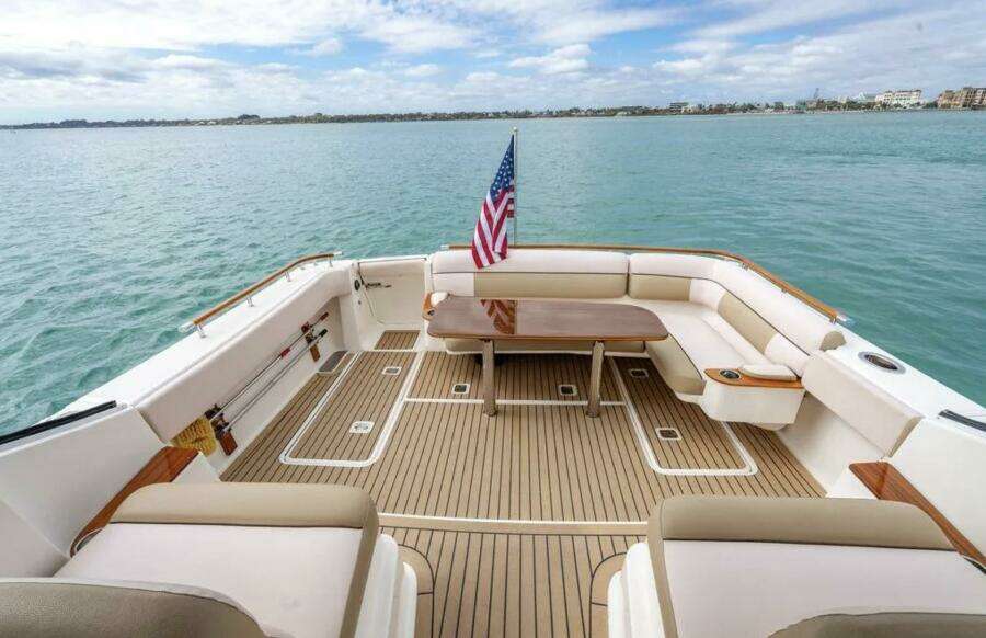 2013 Tiara Yachts 36 Coronet