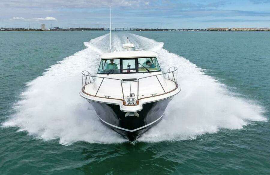2013 Tiara Yachts 36 Coronet