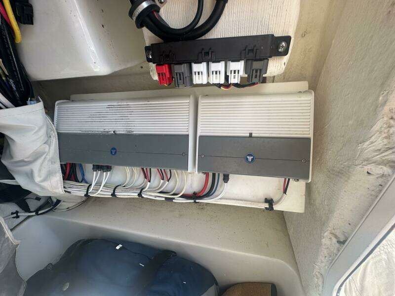 2016 Sea Hunt BX 24 BR