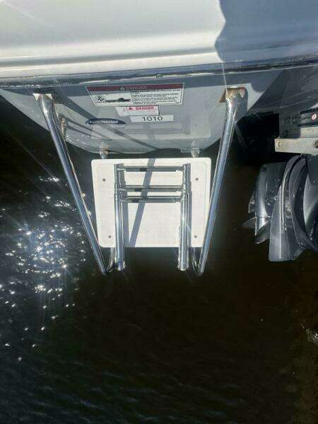 2016 Sea Hunt BX 24 BR