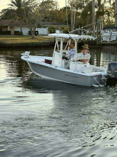 2016 Sea Hunt BX 24 BR