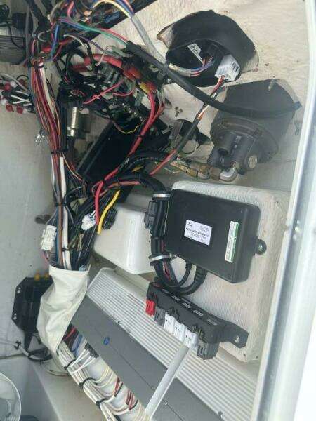 2016 Sea Hunt BX 24 BR