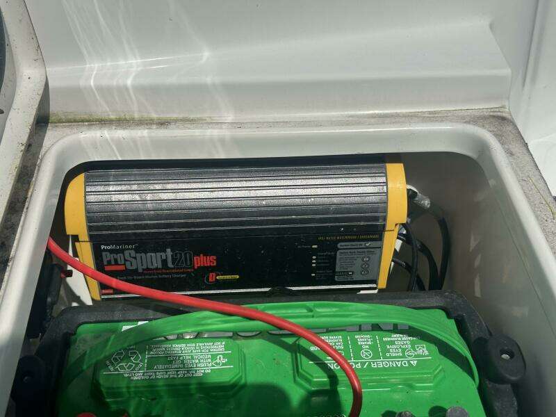 2016 Sea Hunt BX 24 BR