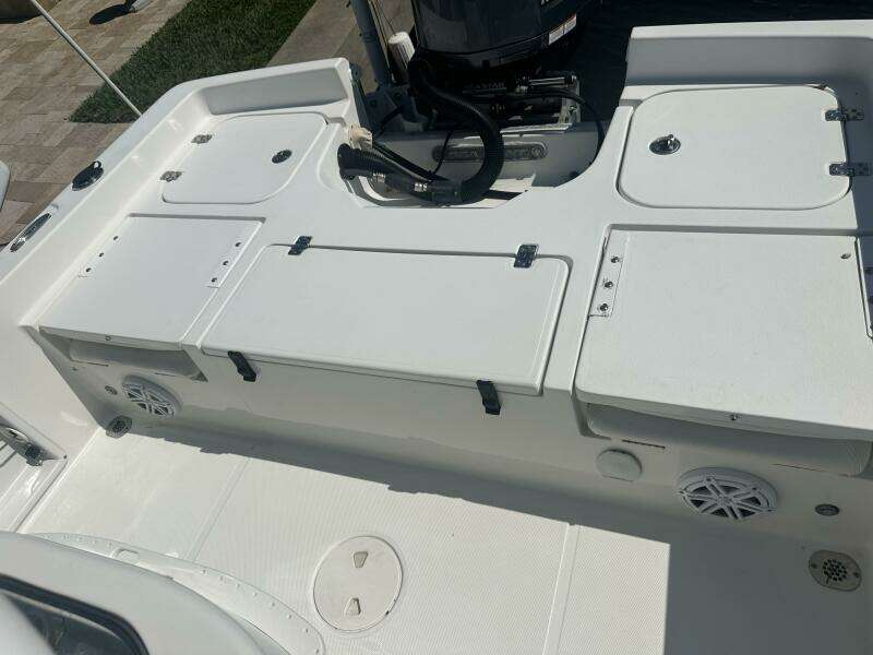 2016 Sea Hunt BX 24 BR