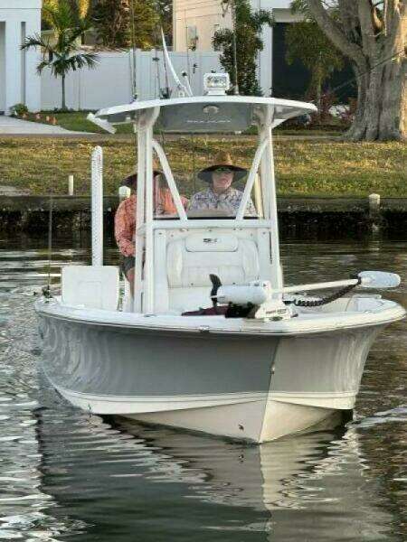 2016 Sea Hunt BX 24 BR