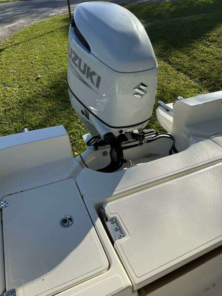 Pioneer 220 Bay Sport