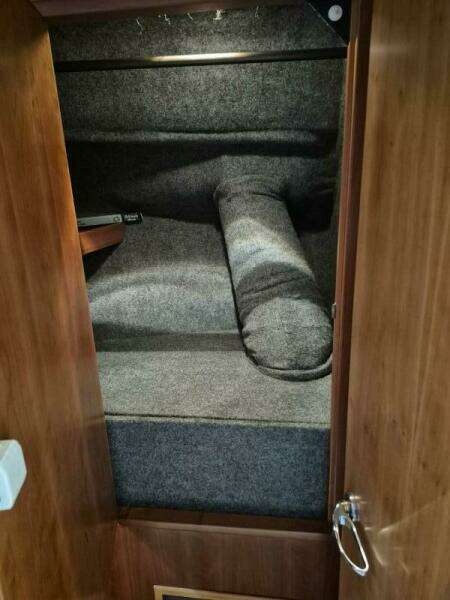 2004 Riviera 4000 Offshore