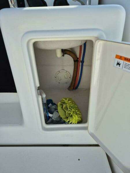 2004 Riviera 4000 Offshore