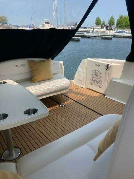 2001 Sea Ray 380 Sundancer