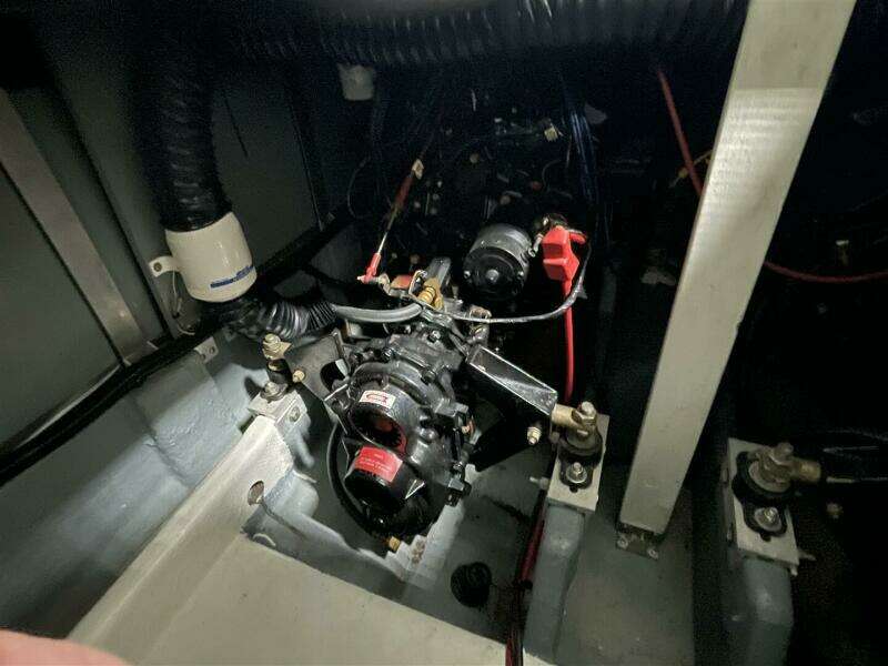 1993 Sea Ray 300 Weekender