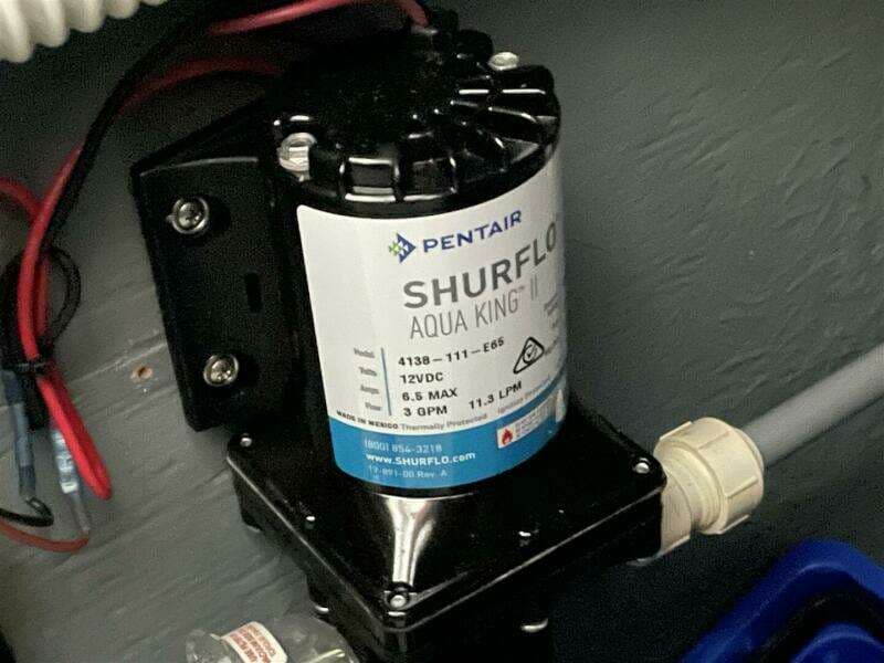 1993 Sea Ray 300 Weekender