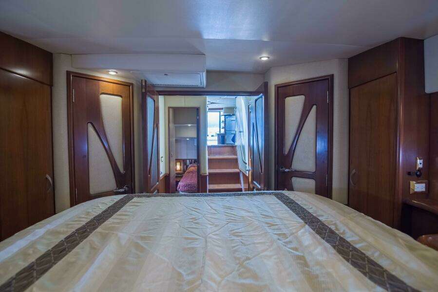 Silverton 52 - Immersed - 